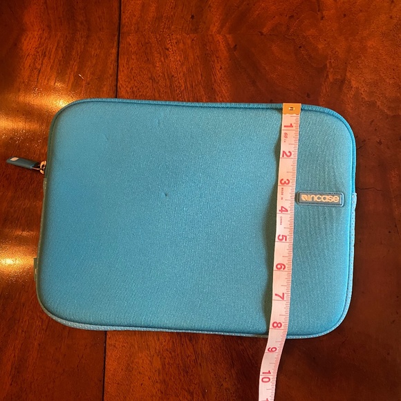 Incase neoprene device protector blue - Picture 3 of 7